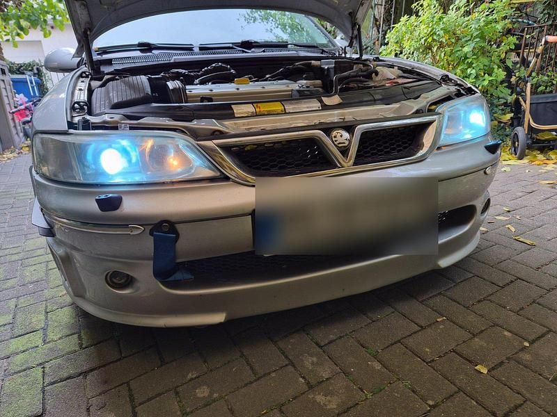 Gebraucht Opel Vectra 136 PS (100 kW) 2000 Silber Limousine