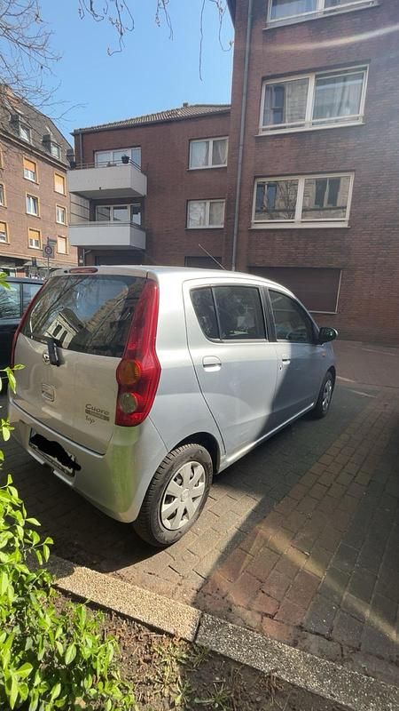 Gebraucht Daihatsu Cuore 69 PS (50 kW) 2009 Silber Kleinwagen