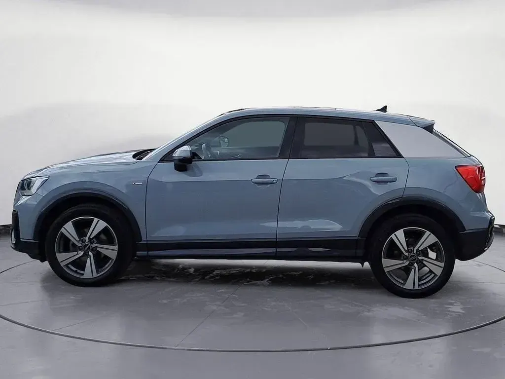 Gebraucht Audi Q2 S-Line 110 PS (80 kW) 2023 Grau SUV