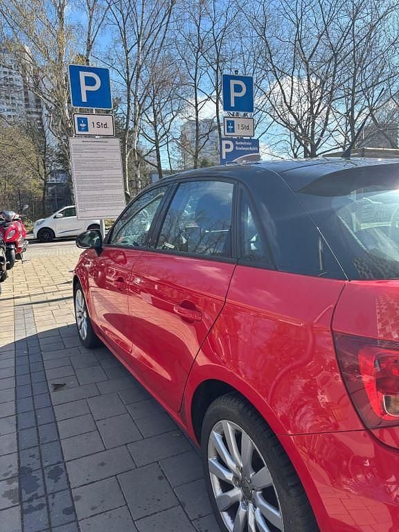 Gebraucht Audi A1 Sportback 95 PS (69 kW) 2015 Rot Kleinwagen