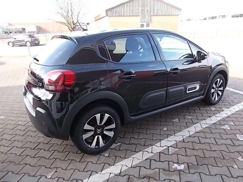 Gebraucht Citroën C3 Shine 82 PS (60 kW) 2022 Schwarz perla nera/metallic Kleinwagen
