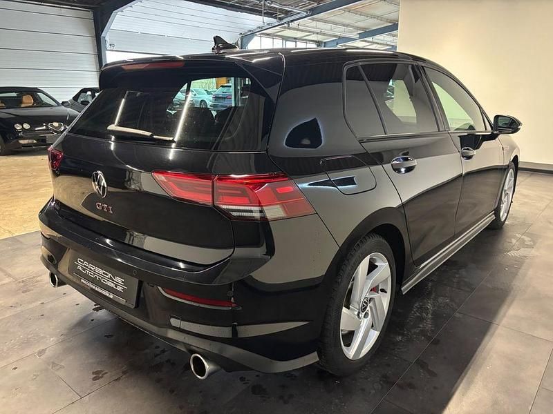 Gebraucht VW Golf VIII 245 PS (180 kW) 2023 Schwarz Limousine