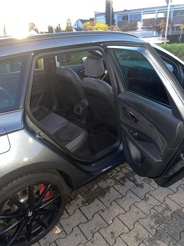 Gebraucht Cupra Leon 300 PS (220 kW) 2018 Grau Kombi