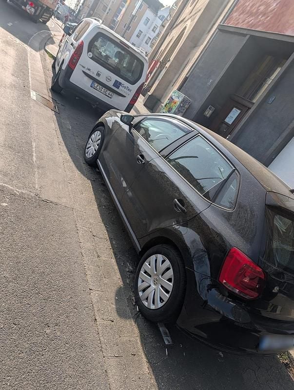 Gebraucht VW Polo 75 PS (55 kW) 2010 Schwarz Kleinwagen