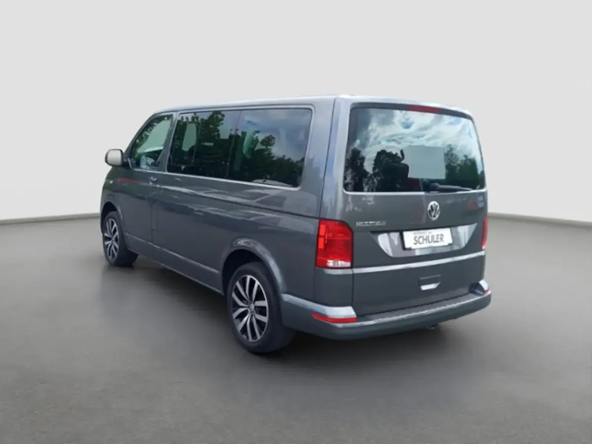 Gebraucht VW Multivan Comfortline 150 PS (110 kW) 2020 Grau (indiumgrau metallic) Van / Kleinbus