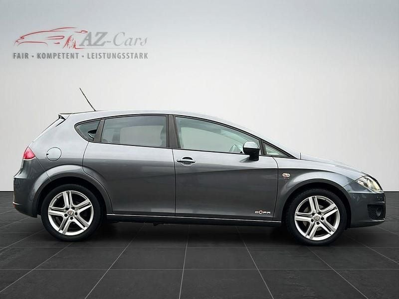 Grau Gebraucht 2012 Seat Leon Copa Limousine | 4.999 € (Superpreis) - Bild 1/4