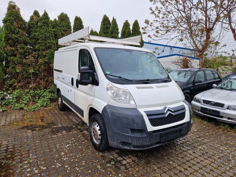 Weiß Gebraucht 2011 Citroën Jumper Van / Kleinbus | 2.999 € (Superpreis) - Bild 1/4