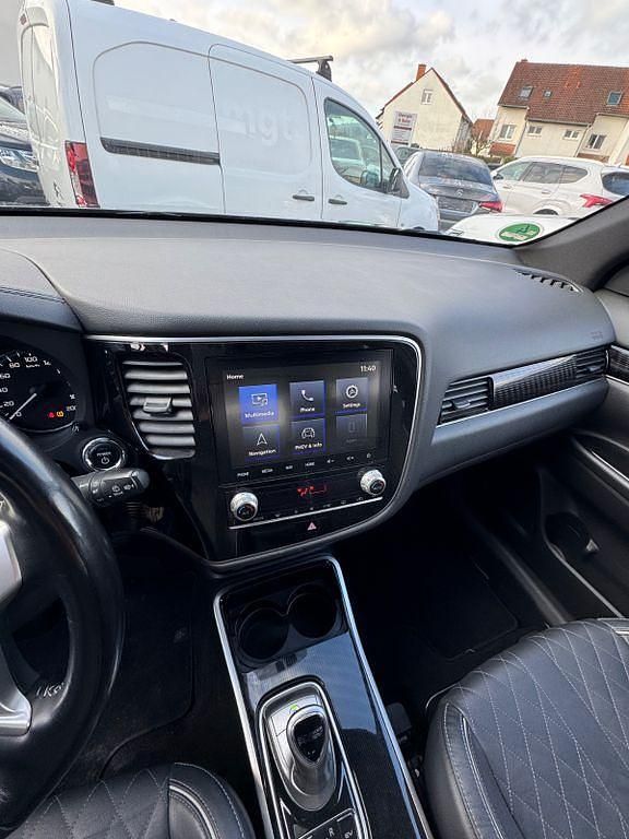 Gebraucht Mitsubishi Outlander P-HEV Top 135 PS (99 kW) 2019 Schwarz SUV
