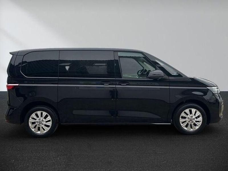 Second-hand VW Multivan 136 CP (100 kW) 2022 Negru Monovolum