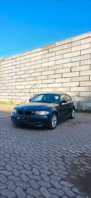Blau Gebraucht 2008 BMW 118 Performance Kleinwagen | 6.799 € (Etwas zu teuer) - Bild 1/4