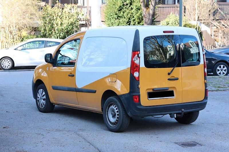Gebraucht Renault Kangoo 68 PS (50 kW) 2010 Gelb Van / Kleinbus
