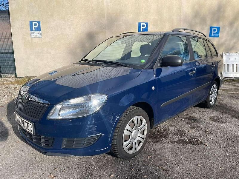 Gebraucht Skoda Fabia Active 86 PS (63 kW) 2011 Pacificblau Kombi