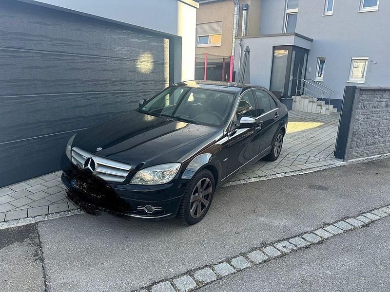 Schwarz Gebraucht 2007 Mercedes 200 Limousine | 5.200 € (Guter Preis) - Bild 1/4