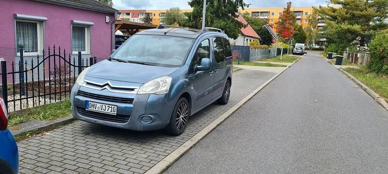 Grau Gebraucht 2010 Citroën Berlingo Van / Kleinbus | 2.500 € (Superpreis) - Bild 1/4