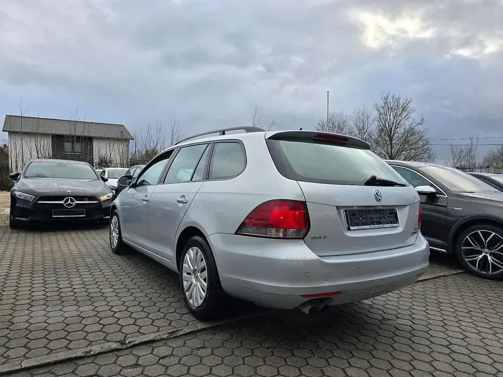 Gebraucht VW Golf VII Trendline 105 PS (77 kW) 2012 Silber Kombi