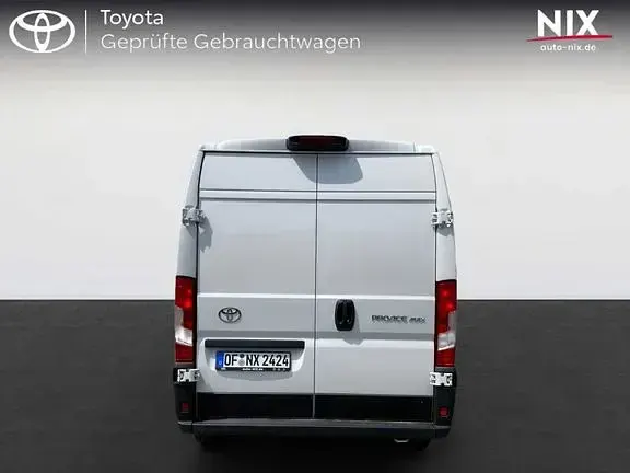 Gebraucht Toyota Proace 140 PS (102 kW) 2024 Icy white Van / Kleinbus