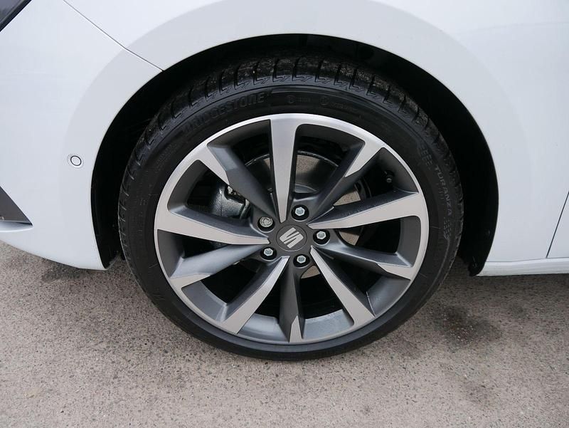 Neu Seat Leon ST FR 150 PS (110 kW) 2026 Nevadaweiß metallic Kombi