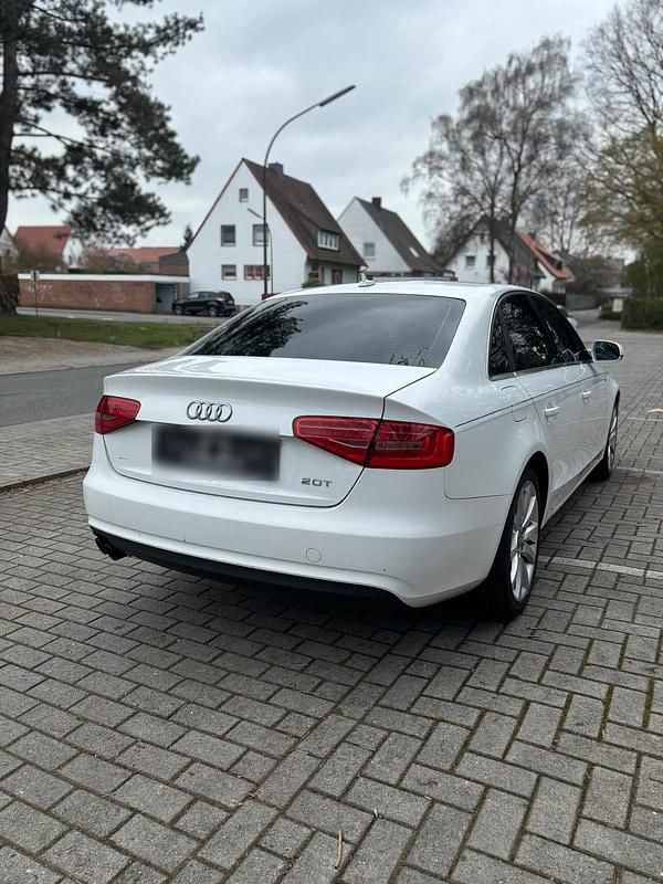 Gebraucht Audi A4 S-Line 211 PS (155 kW) 2013 Weiß Limousine