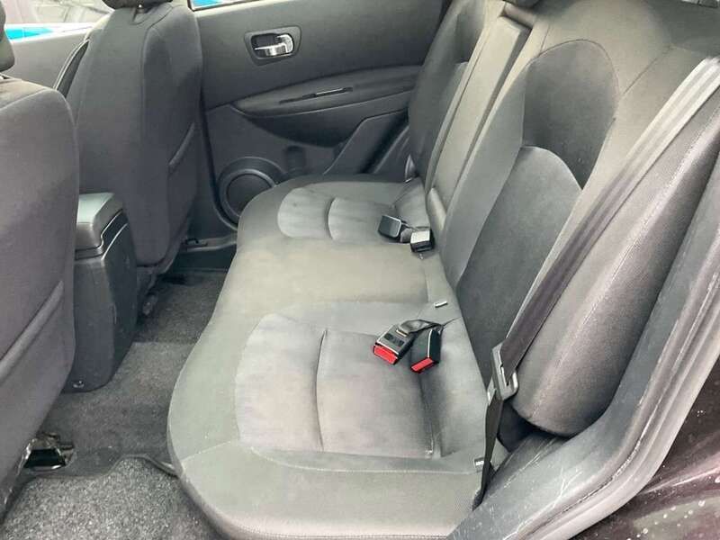 Schwarz Gebraucht 2011 Nissan Qashqai I-Way SUV | 10.400 € - Bild 1/4