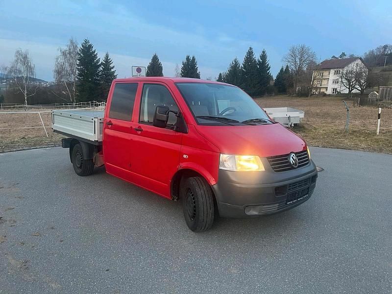 Gebraucht VW T5 136 PS (100 kW) 2009 Rot Van