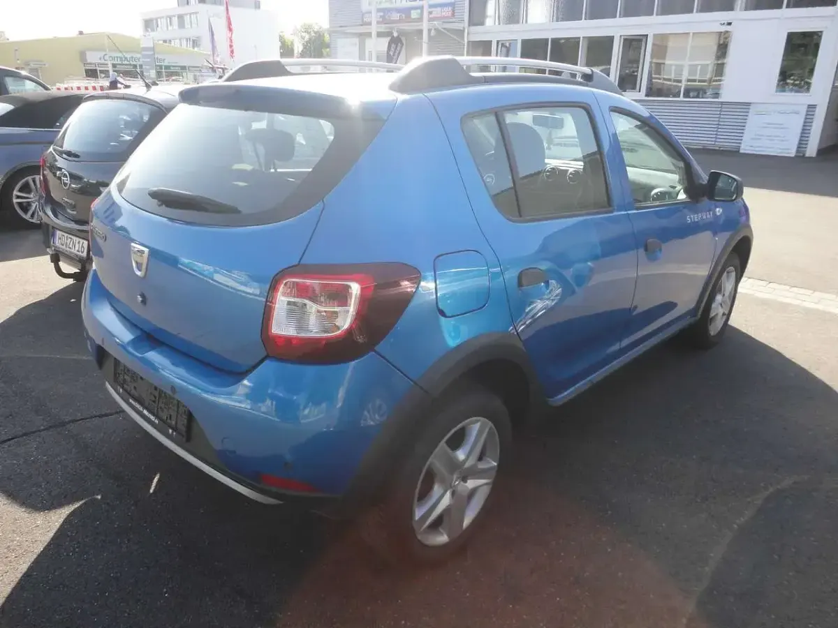 Gebraucht Dacia Sandero Prestige 90 PS (66 kW) 2016 Blau sky Kleinwagen