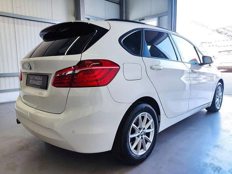 Gebraucht BMW 218 Active Tourer Advantage 150 PS (110 kW) 2017 Weiß Van / Kleinbus