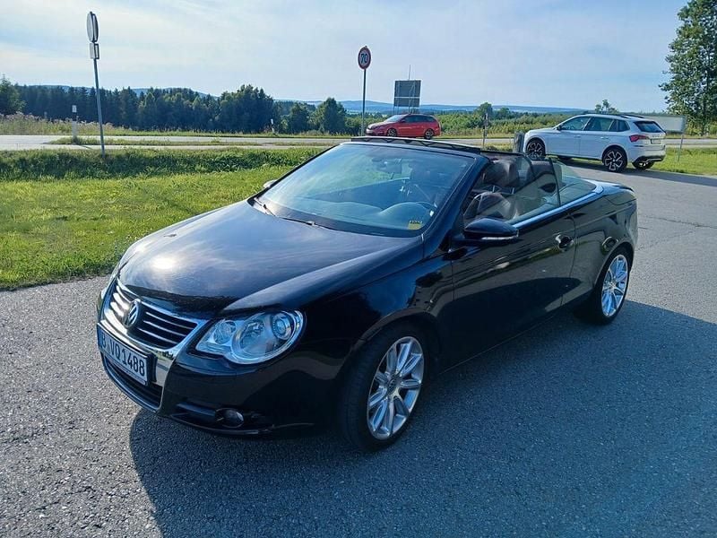 Usata VW Eos Edition 211 CV (155 kW) 2010 Nero Cabrio