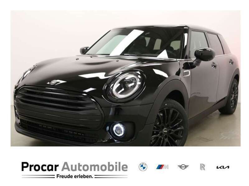 Schwarz (midnight black metallic) Gebraucht 2023 Mini One Clubman Classic Kombi | 30.670 € (Teuer) - Bild 1/4