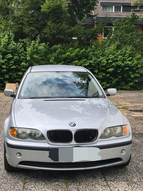 Gebraucht BMW 318 145 PS (106 kW) 2002 Silber Limousine