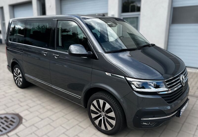 Grau Gebraucht 2020 VW T6.1 Highline Van | 54.750 € (Etwas zu teuer) - Bild 1/4