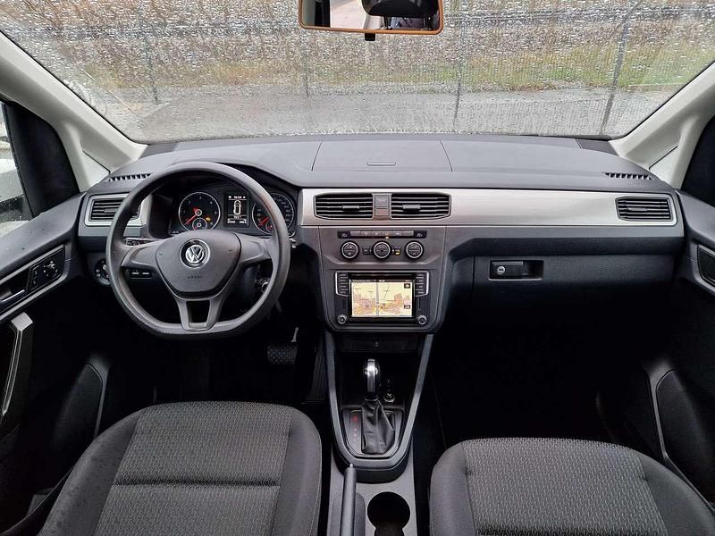 Gebraucht VW Caddy Maxi Trendline 150 PS (110 kW) 2019 Candyweiß Van / Kleinbus