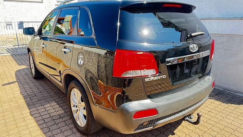 Schwarz Gebraucht 2011 Kia Sorento SUV | 5.999 € (Guter Preis) - Bild 1/4