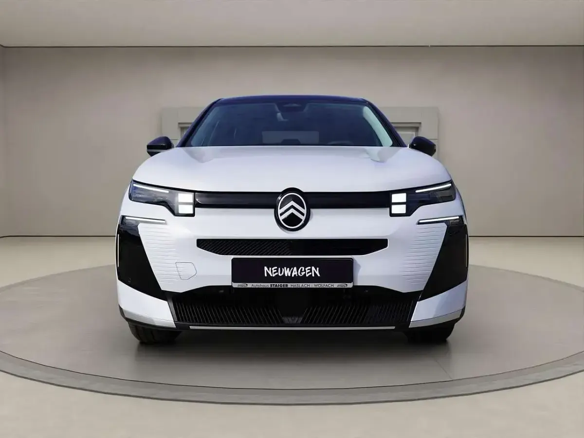 Neu Citroën C5 Aircross 145 PS (106 kW) 2025 Okenit weiß/black roof SUV