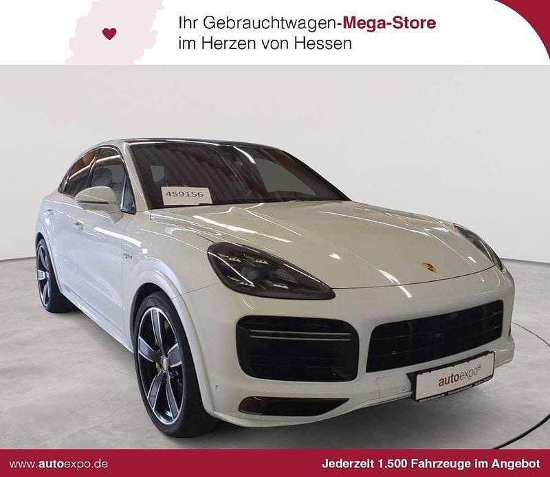 Carraraweißmetallic Gebraucht 2022 Porsche Cayenne Turbo S SUV | 121.790 € (Guter Preis) - Bild 1/4