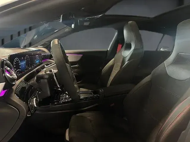 Gebraucht Mercedes CLA45 AMG AMG 421 PS (309 kW) 2025 Weiß Coupé