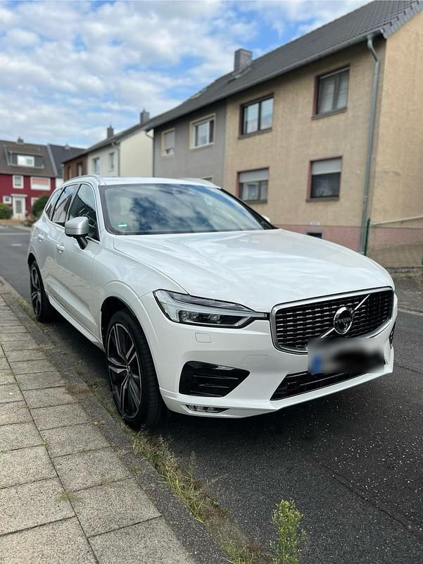 Weiß Gebraucht 2017 Volvo XC60 R-Design SUV | 28.500 € (Fairer Preis) - Bild 1/4