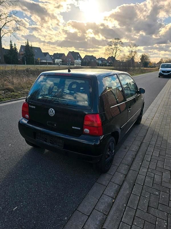 Gebraucht VW Lupo 50 PS (36 kW) 2001 Schwarz Kleinwagen