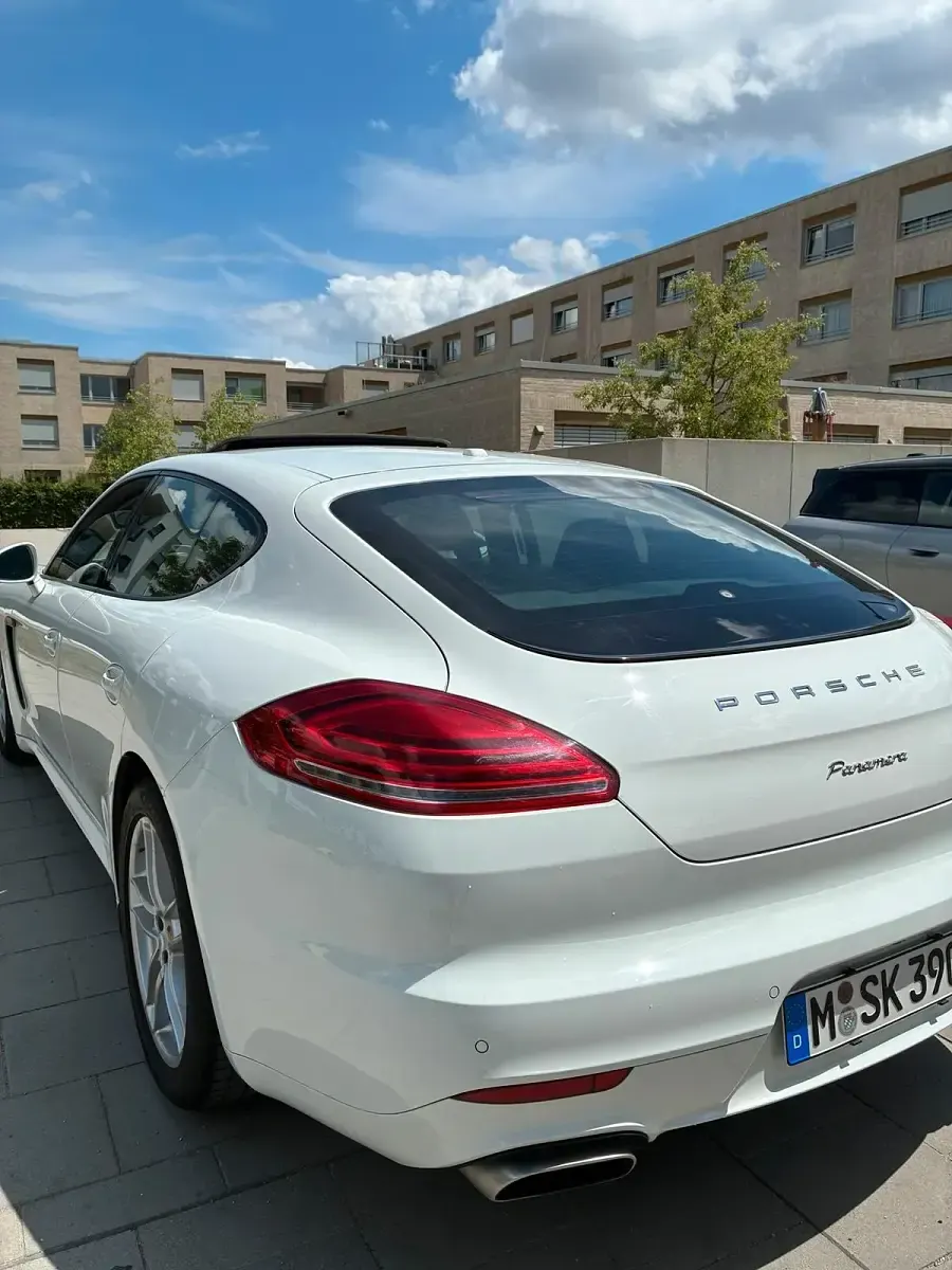 Gebraucht Porsche Panamera 310 PS (228 kW) 2015 Weiß Kleinwagen