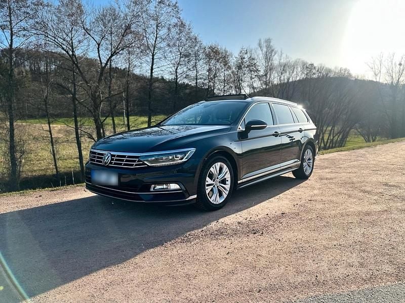 Gebraucht VW Passat Highline 272 PS (200 kW) 2019 Grau Kombi