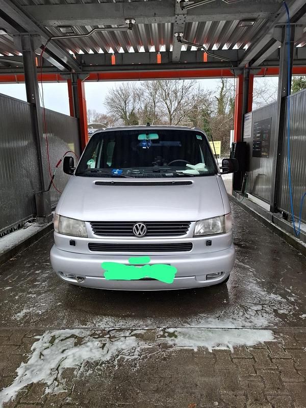 Grau Gebraucht 2002 VW Caravelle Van / Kleinbus | 14.000 € - Bild 1/4