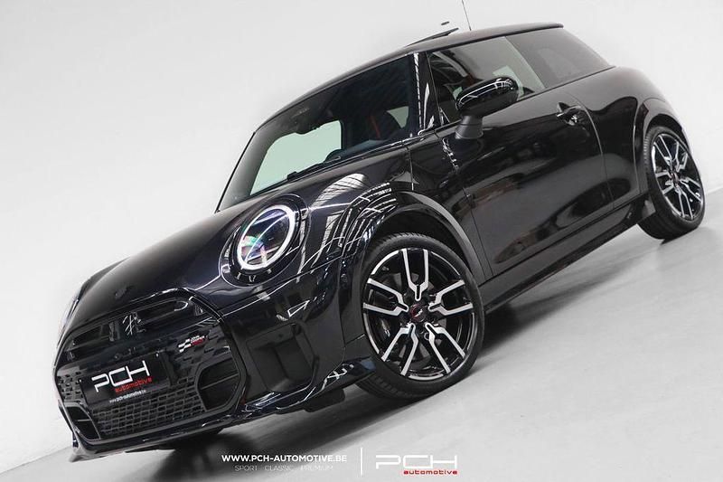 Schwarz Gebraucht 2024 Mini John Cooper Works Sport Kleinwagen | 35.999 € (Fairer Preis) - Bild 1/4