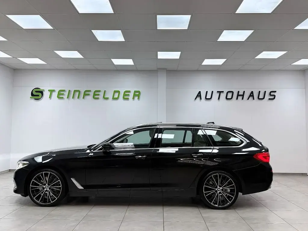 Gebraucht BMW 540 Luxury Line 320 PS (235 kW) 2017 Schwarz Limousine