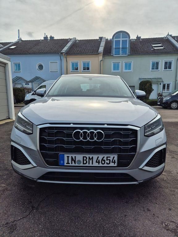 Gebraucht Audi Q2 Advanced 110 PS (80 kW) 2022 Silber SUV