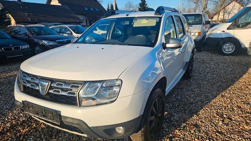 Weiß Gebraucht 2014 Dacia Duster SUV | 4.590 € (Guter Preis) - Bild 1/4