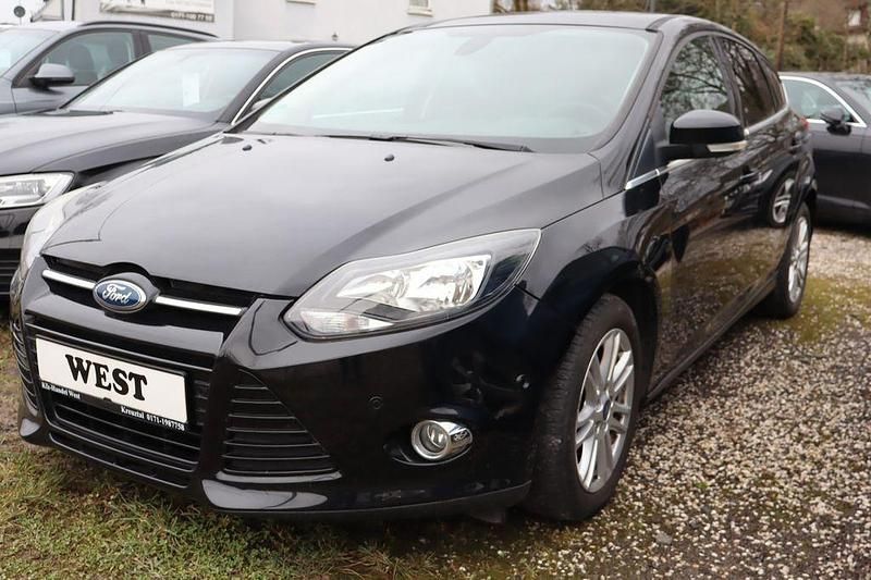 Gebraucht Ford Focus Titanium 125 PS (91 kW) 2014 Schwarz Limousine
