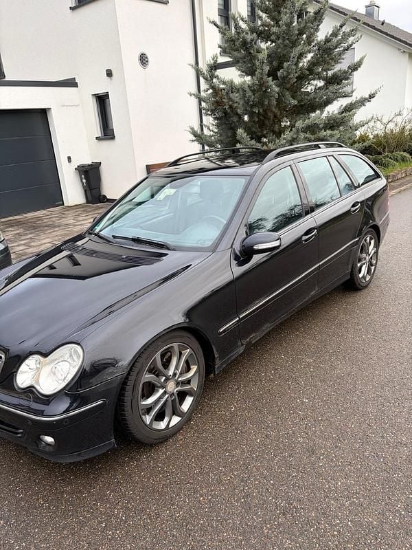 Gebraucht Mercedes C320 224 PS (164 kW) 2005 Kombi