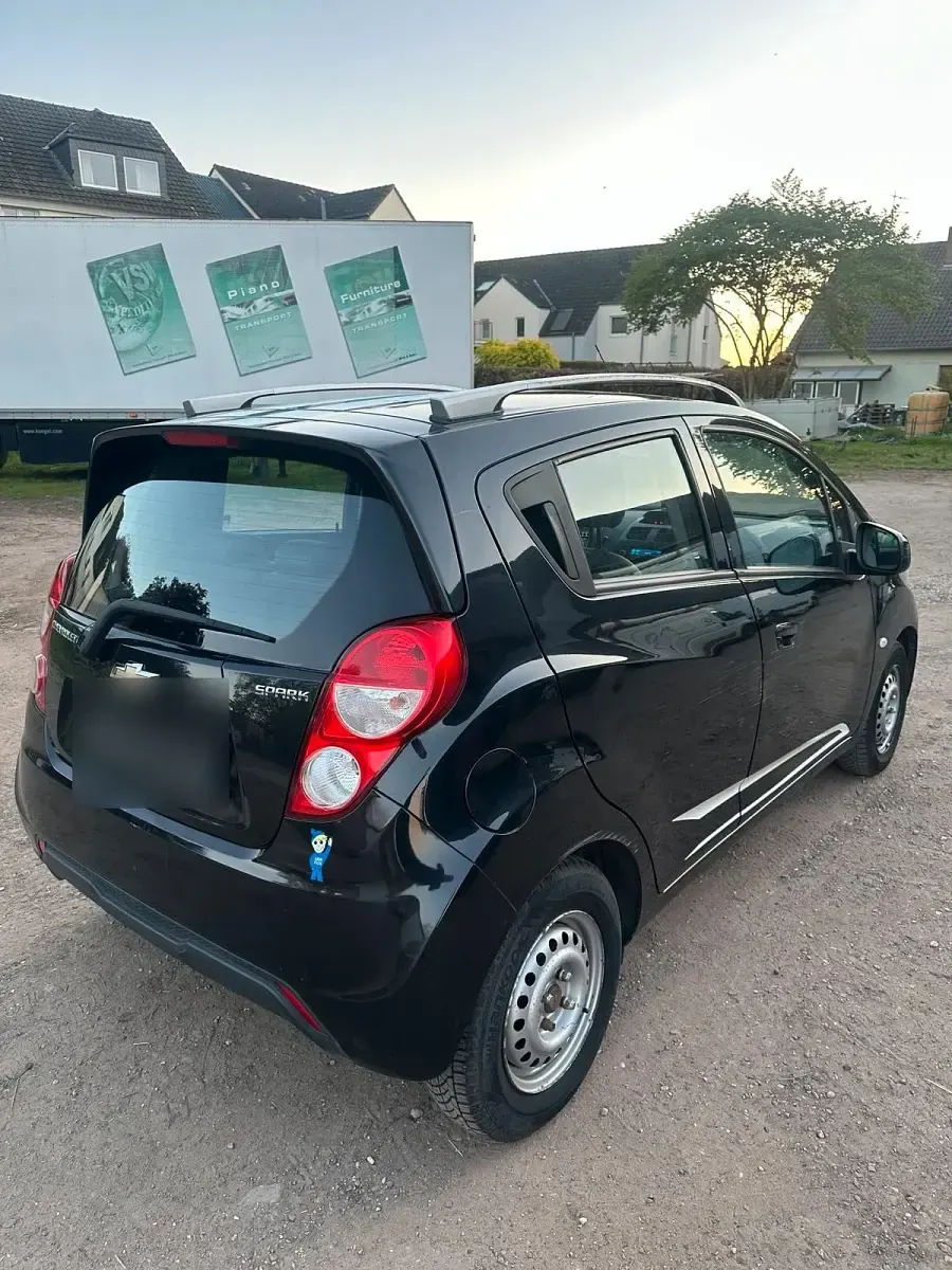 Używany Chevrolet Spark LS 80 KM (58 kW) 2012 Czarny Hatchback