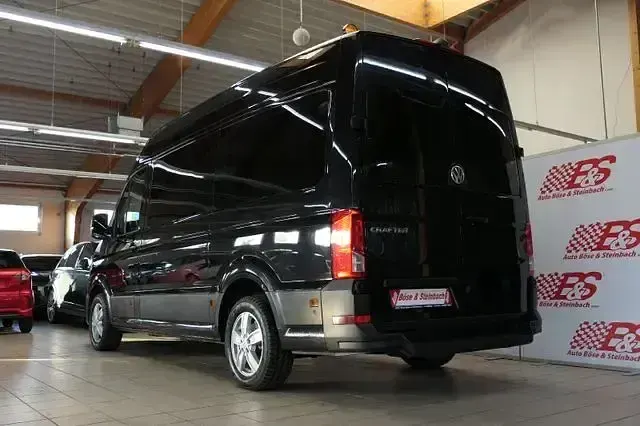 Używany VW Crafter 140 KM (102 kW) 2020 Czarny Van