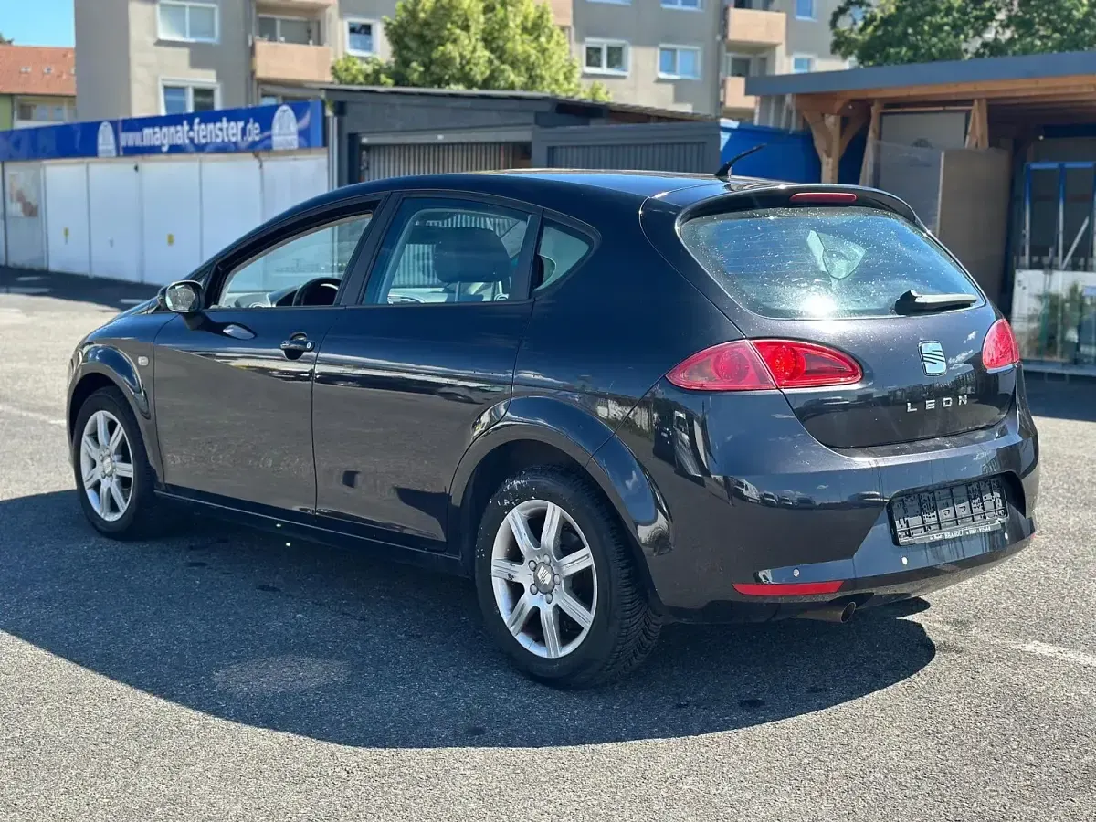 Gebraucht Seat Leon 101 PS (74 kW) 2006 Schwarz Kleinwagen