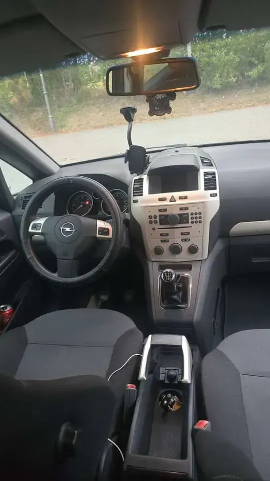Gebraucht Opel Zafira 125 PS (91 kW) 2008 Grau Van / Kleinbus